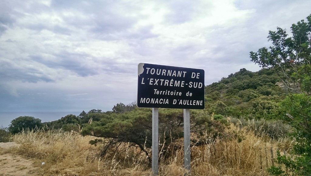 Ca y'est nous sommes dans l'extrême sud ! Panneau du tournant de l'extrême sud